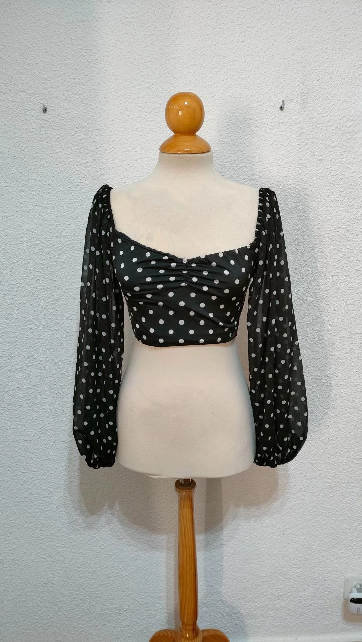 Crop top lunares Bershka
